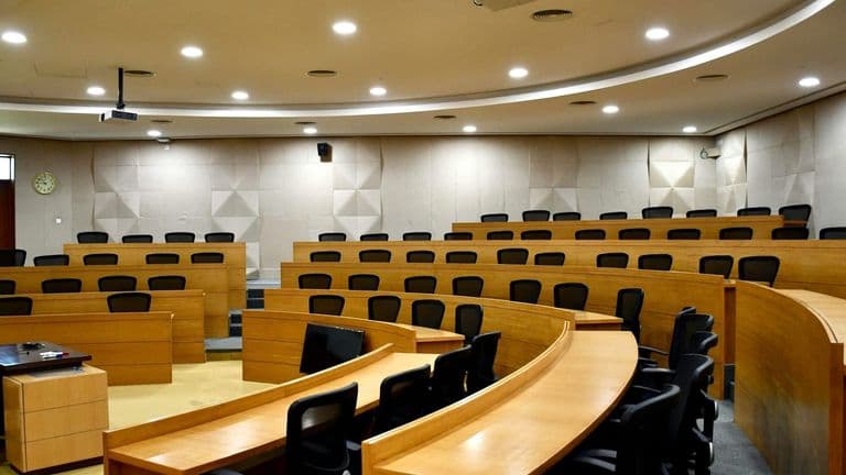 AI Transforms In‑House Legal Teams—Spotlight on Pioneering Counsel