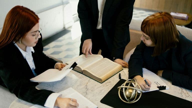 Boutique Litigation Firms Poised to Surge in 2025