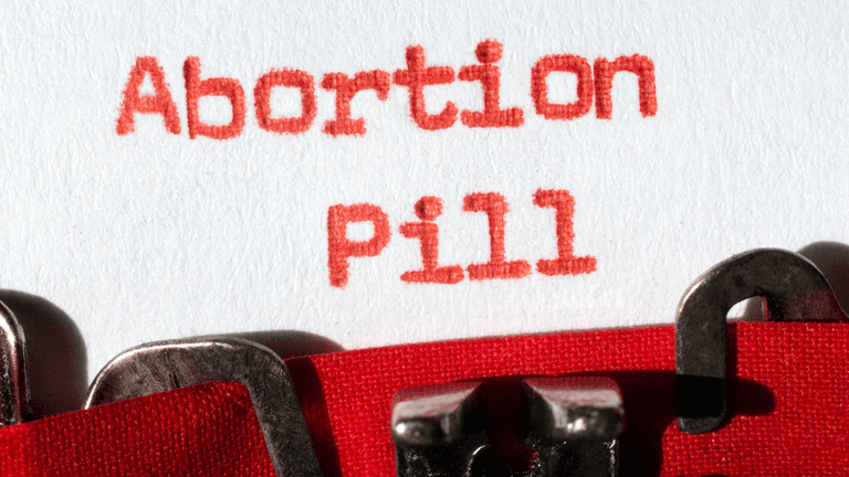 U.S. Appeals Court Blocks Mail Distribution of Abortion Pill, Raising New Legal Questions