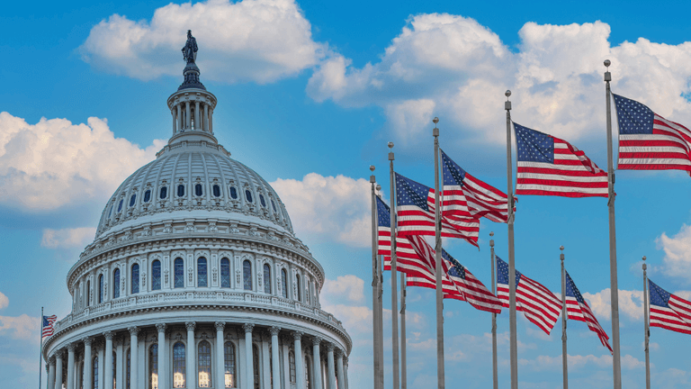 Supreme Court Case Over Presidential Tariff Powers Poised to Reshape Federal Authority