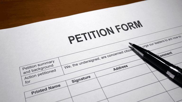 Supreme Court’s Live Docket and Pending Petitions: Key Legal Cases for 2026