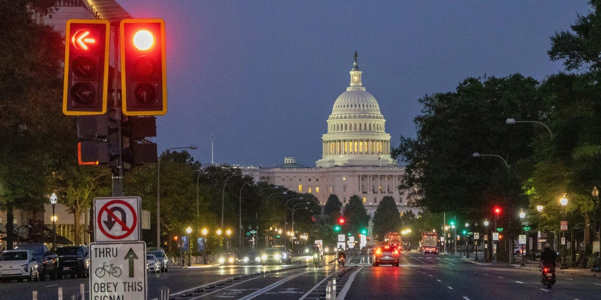Supreme Court Delays Ruling on Trump Tariffs, Prolonging Uncertainty for U.S. Businesses
