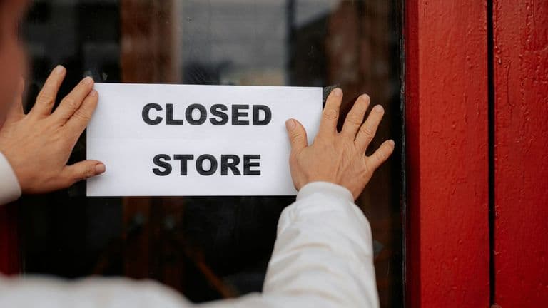 Federal Shutdown Fallout: What the Shutdown’s End Means for Contract-Heavy Corporations