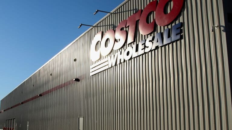 Costco Files Lawsuit to Secure Tariff Refunds Ahead of Key Court Decision